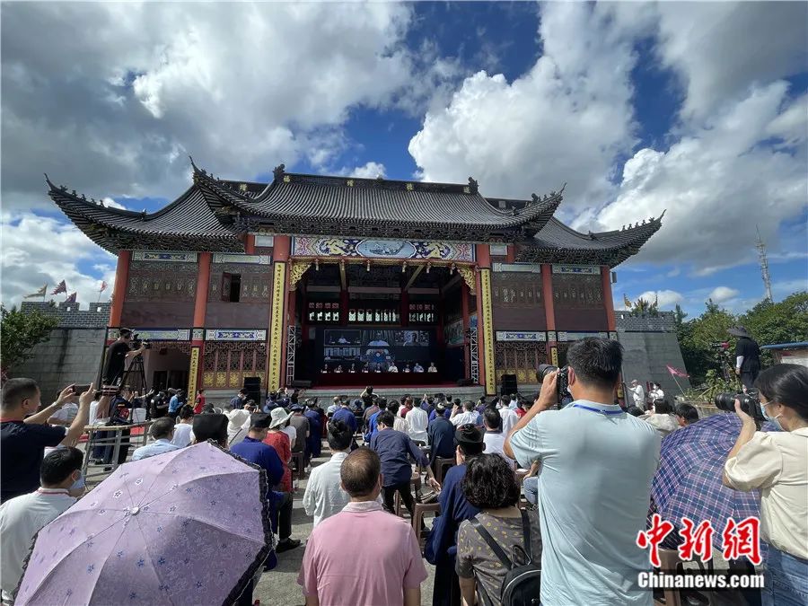 点击进入下一页
