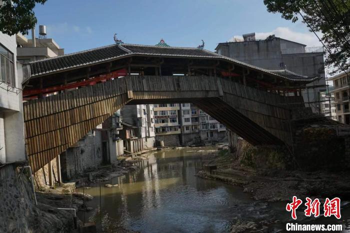 泰顺廊桥——薛宅桥 季海波 摄