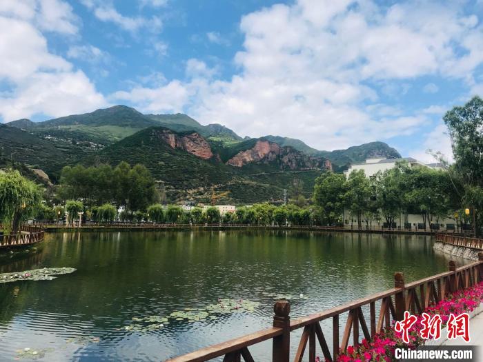 中国作协发挥文化优势帮扶甘肃邀名家写发展打造“文学之乡”